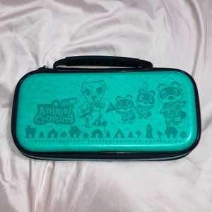 Nintendo Switch Animal Crossing New Horizons Emerald Travel Case